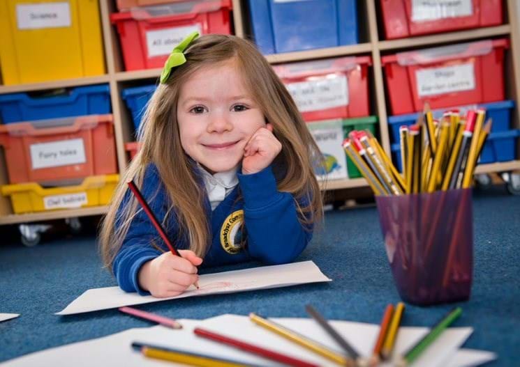 Pri - Broadclyst - Smiling Girl Pencils
